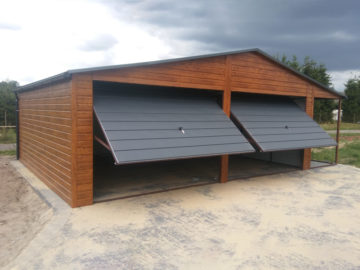 Garaż 6,5x6m z boczną wiatą 1,5x6m | dwuspadowy | drewnopodobny